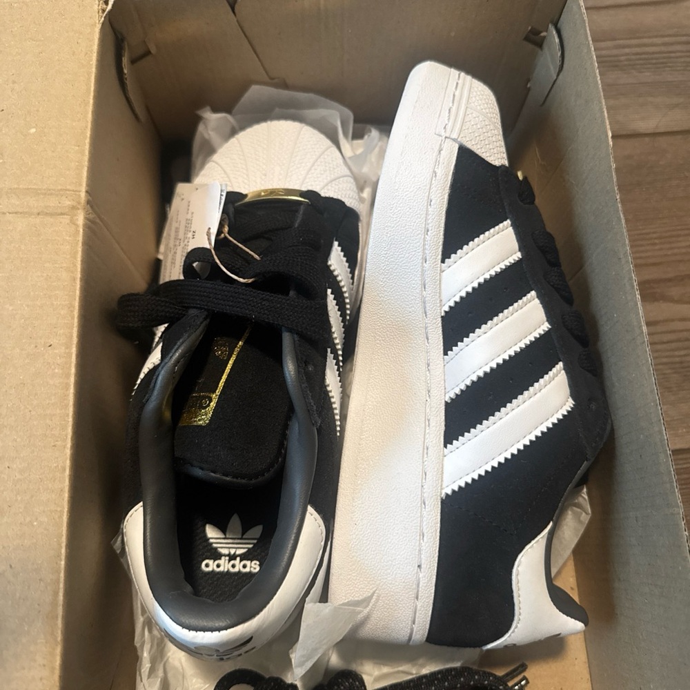 Brand new Adidas Superstar XLG  J Size 3 1/2